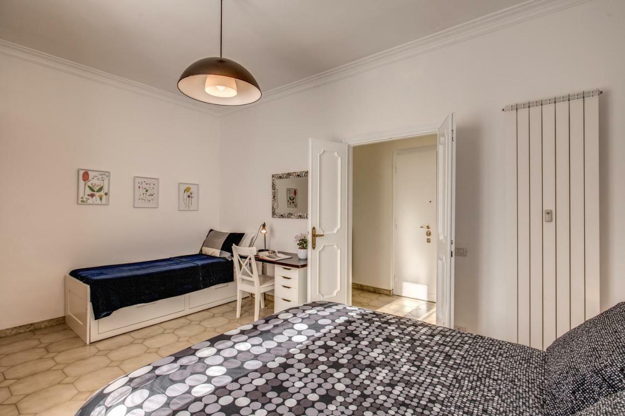 Casa Di Luca _ 3 Bdr Apartment Рим Экстерьер фото